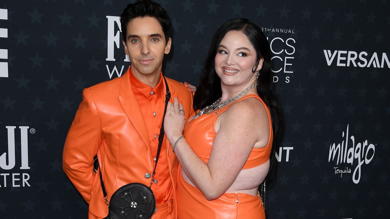 Omaggio o sfottò? Megan Stalter e Paul W. Downs vestono i panni di Kylie Jenner e Timothée Chalamet ai Critics Choice Awards 2026