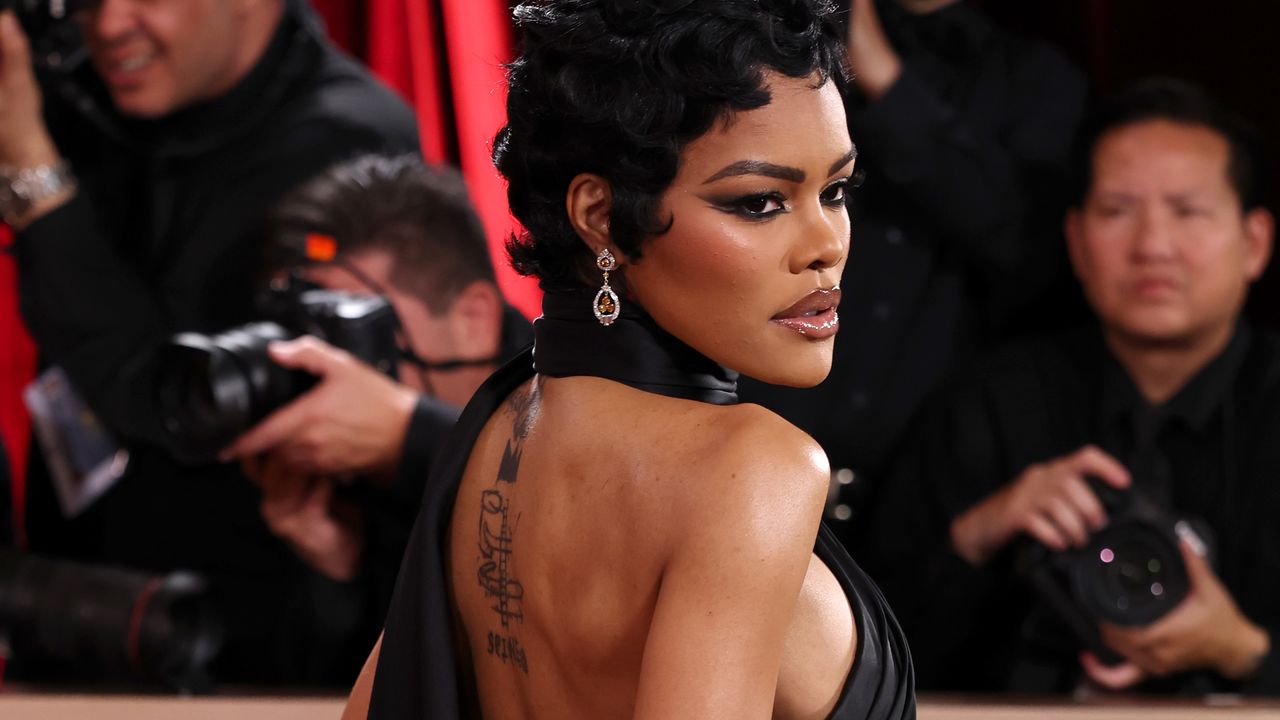 Teyana Taylor: non una collana, nemmeno un paio di orecchini… è il suo perizoma il gioiello più brillante dei Golden Globe 2026