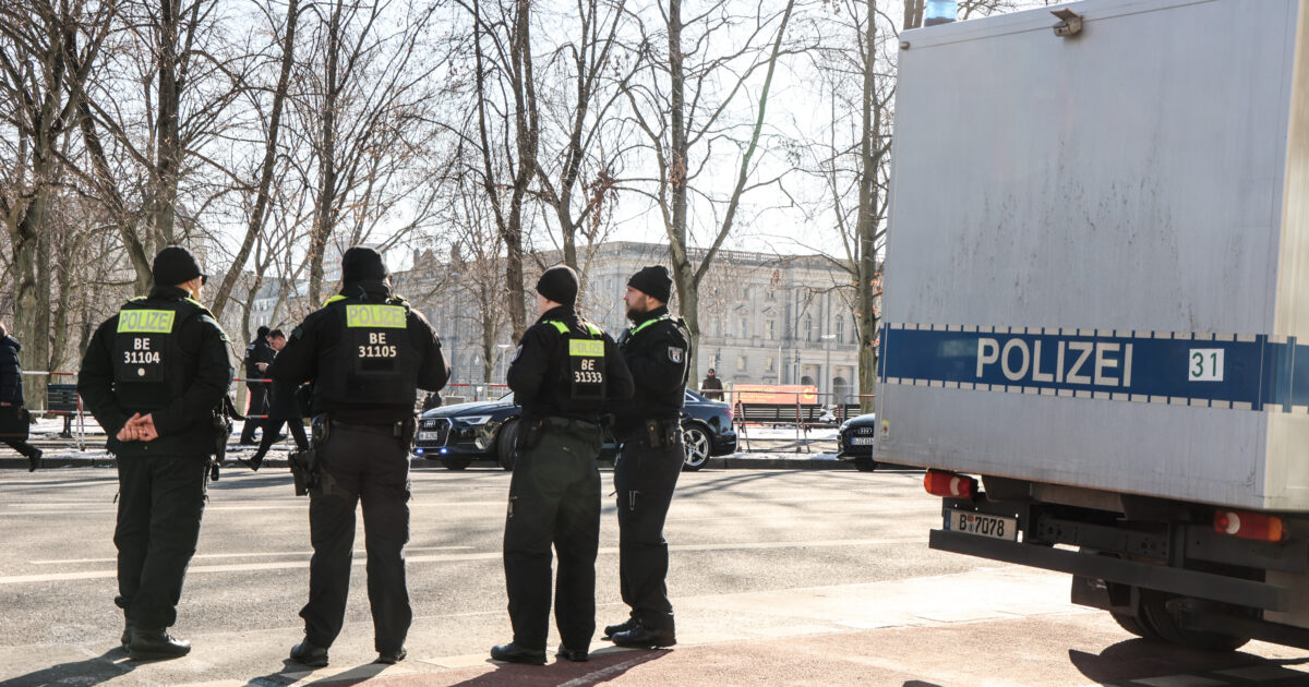 Blackout a Berlino: 25mila famiglie senza elettricità dopo 3 giorni