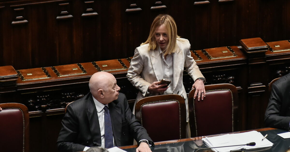 "Bloccare il blitz del governo sulla data del voto"