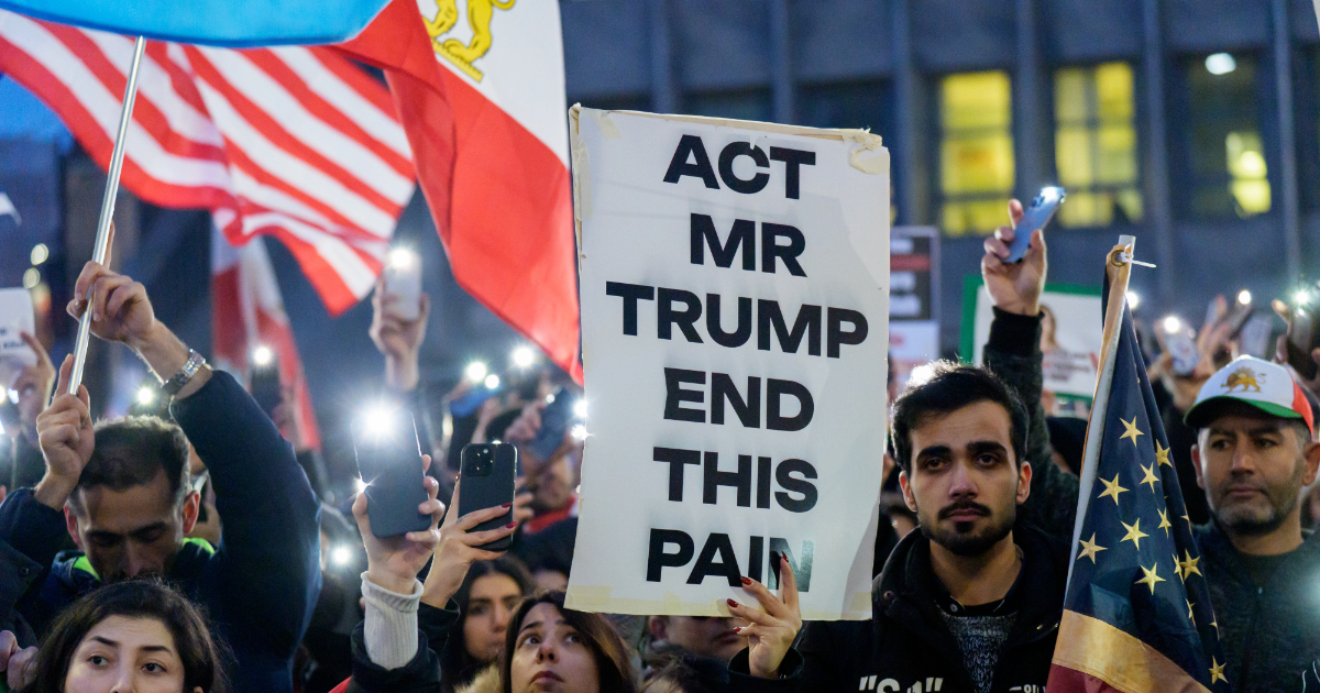 Iran-USA, Trump ai leader iraniani: "Non uccidete i manifestanti" - Il Fatto Quotidiano