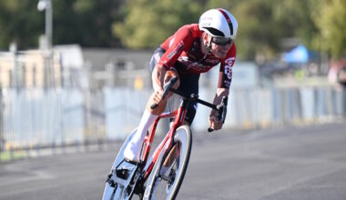 Lotto-Intermarché, violenta caduta per Jonas Rutsch e Lennert Van Eetvelt al Tour Down Under