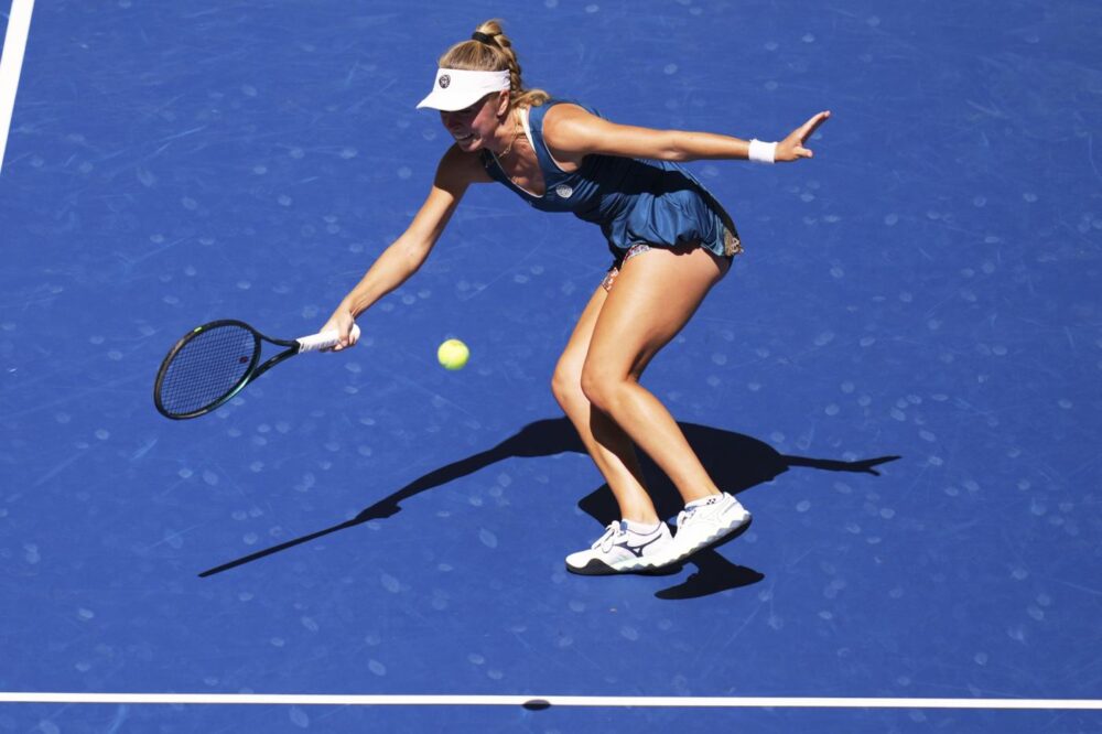 WTA Brisbane 2026, Kalinskaya e Frech avanzano ai sedicesimi di finale