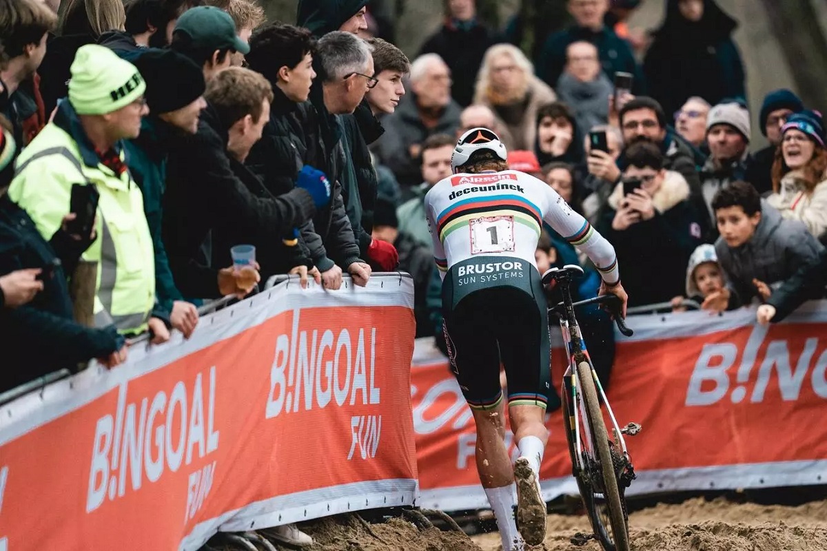 Ciclocross, Mathieu Van Der Poel aggiunge la prova di Coppa del Mondo di Benidorm al suo programma? I Paesi Bassi lo hanno convocato