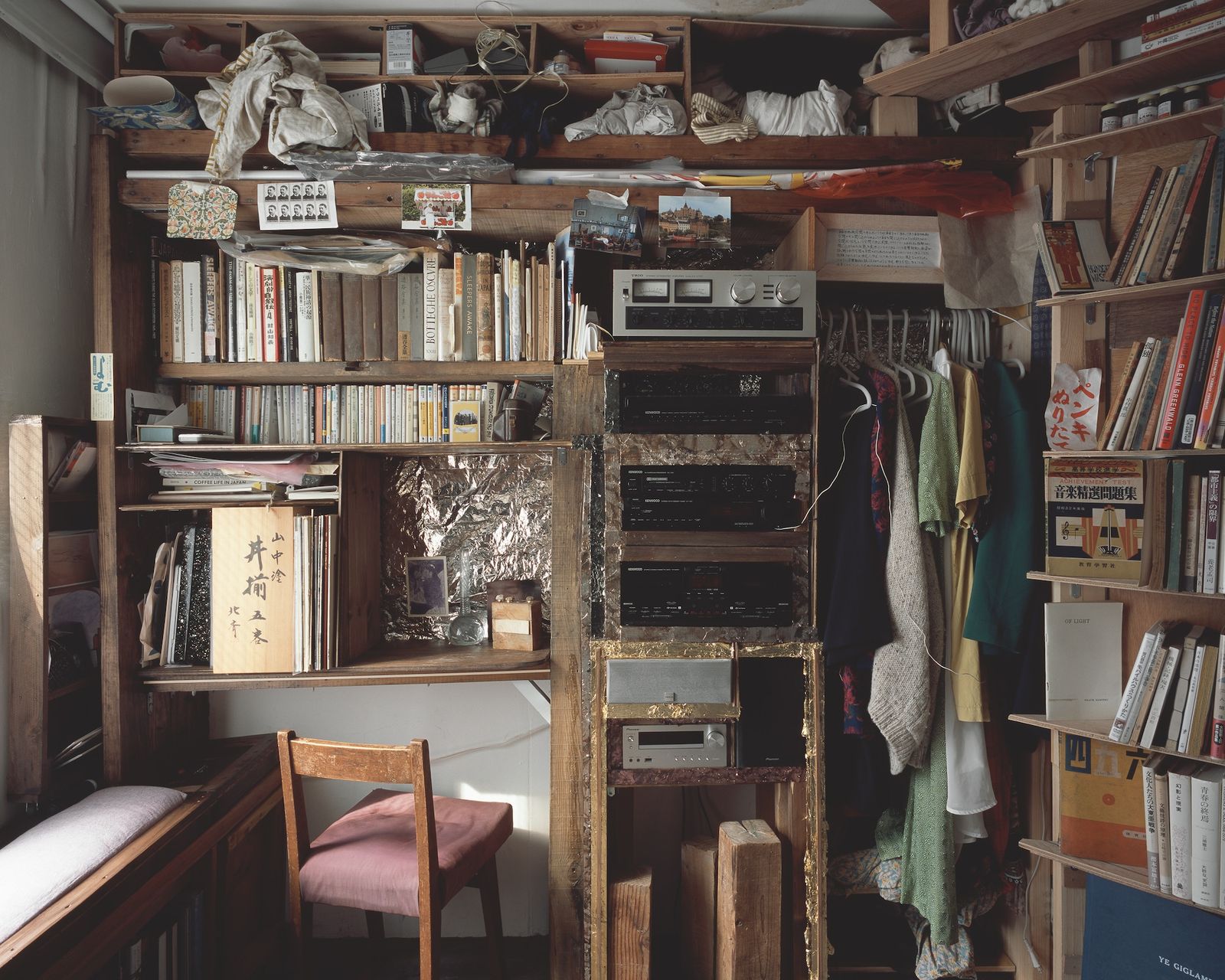 Interno di una delle capsule della Nakagin Capsule Tower