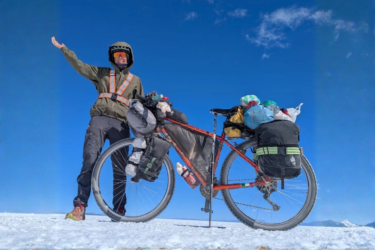 Due anni in bici intorno al mondo: è tornata a casa