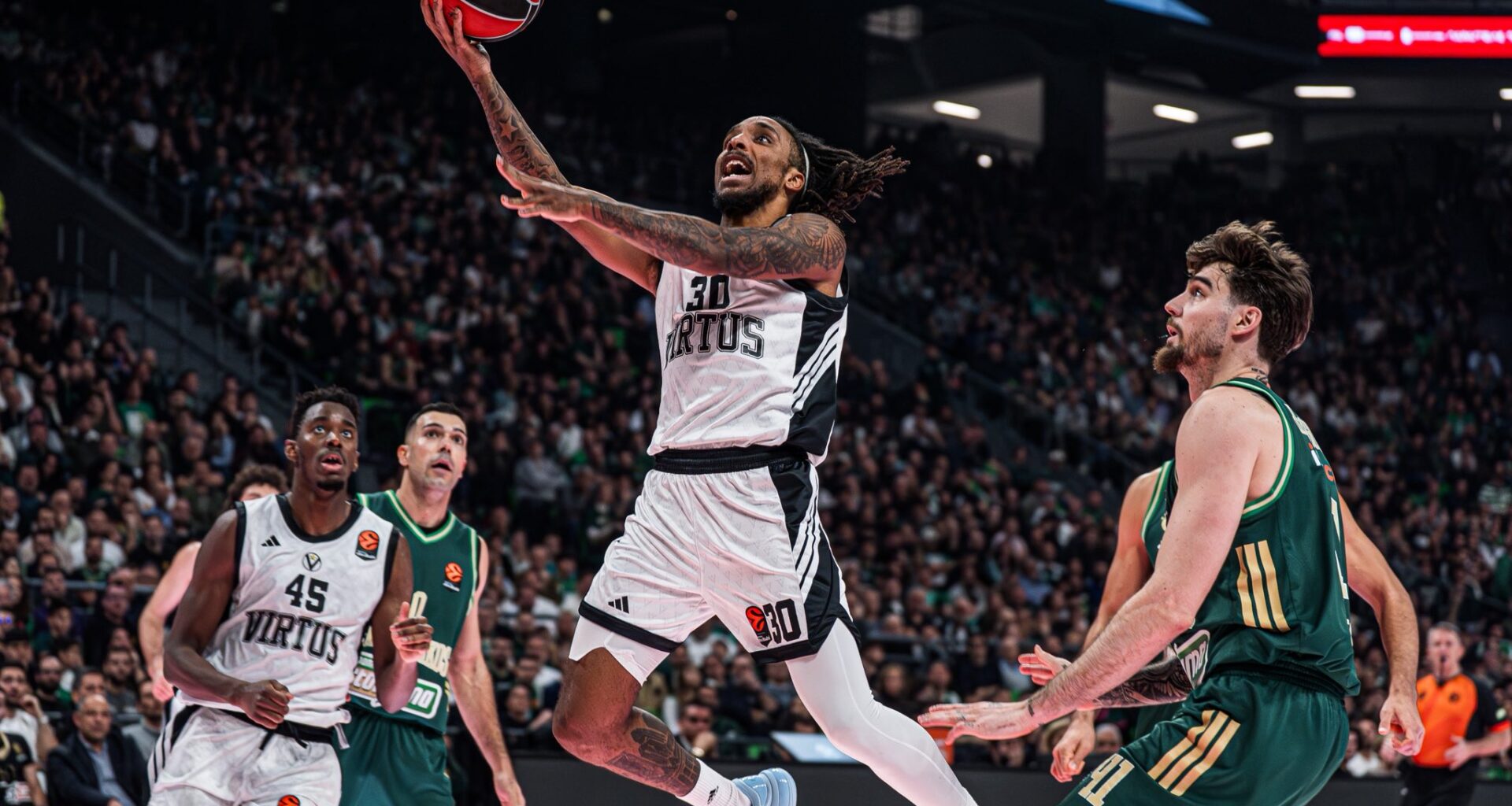 La Virtus Bologna cede solo all'ultimo: si rialza il Panathinaikos