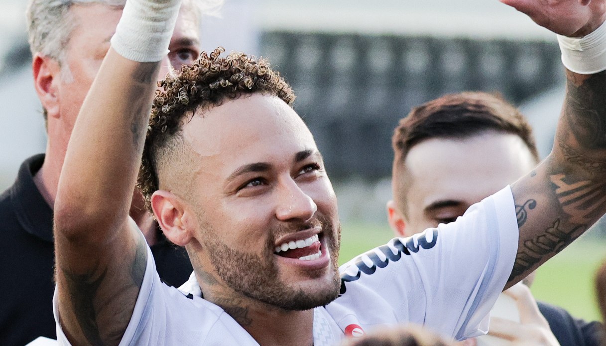 Una collezione da supereroe, Neymar stupisce tutti