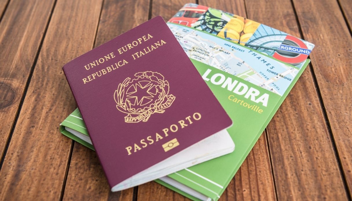 Quali sono i passaporti più forti del mondo nel 2026: Italia quarta