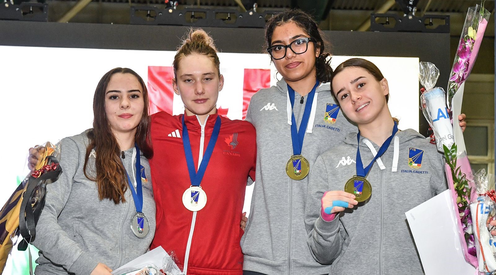Coppa del Mondo Under 17 di spada femminile – A Udine s’impone la canadese Sobus. Medaglia d’argento per Ferioli, di bronzo Kumari e Calogiuri. Domani la gara Giovani