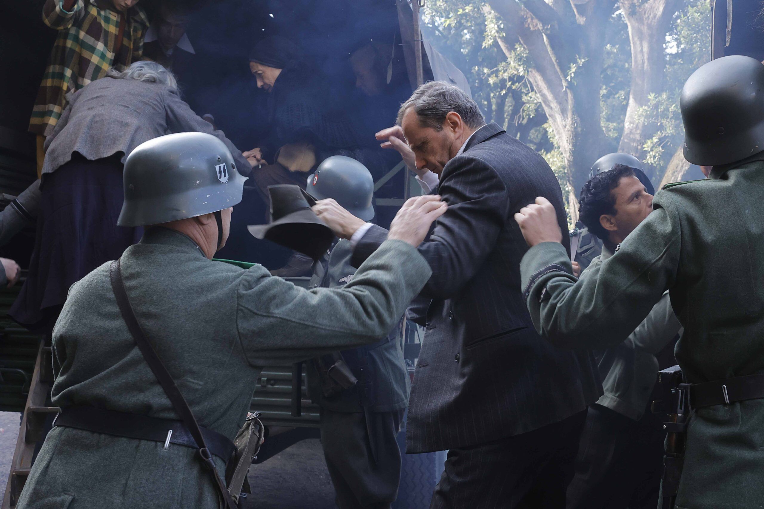 “Morbo K” finisce stasera: la storia vera e il libro col racconto dei sopravvissuti- immagine 3