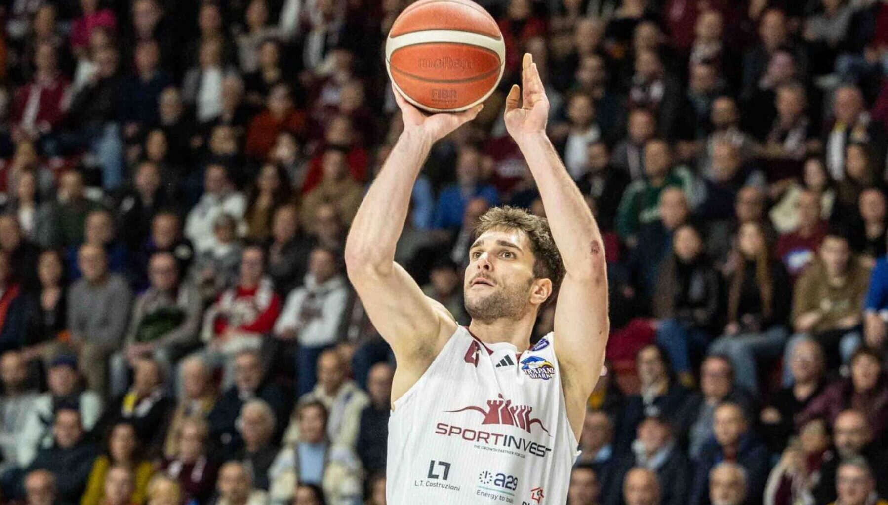 Riccardo Rossato è biancorosso: accordo pluriennale con Pallacanestro Reggiana