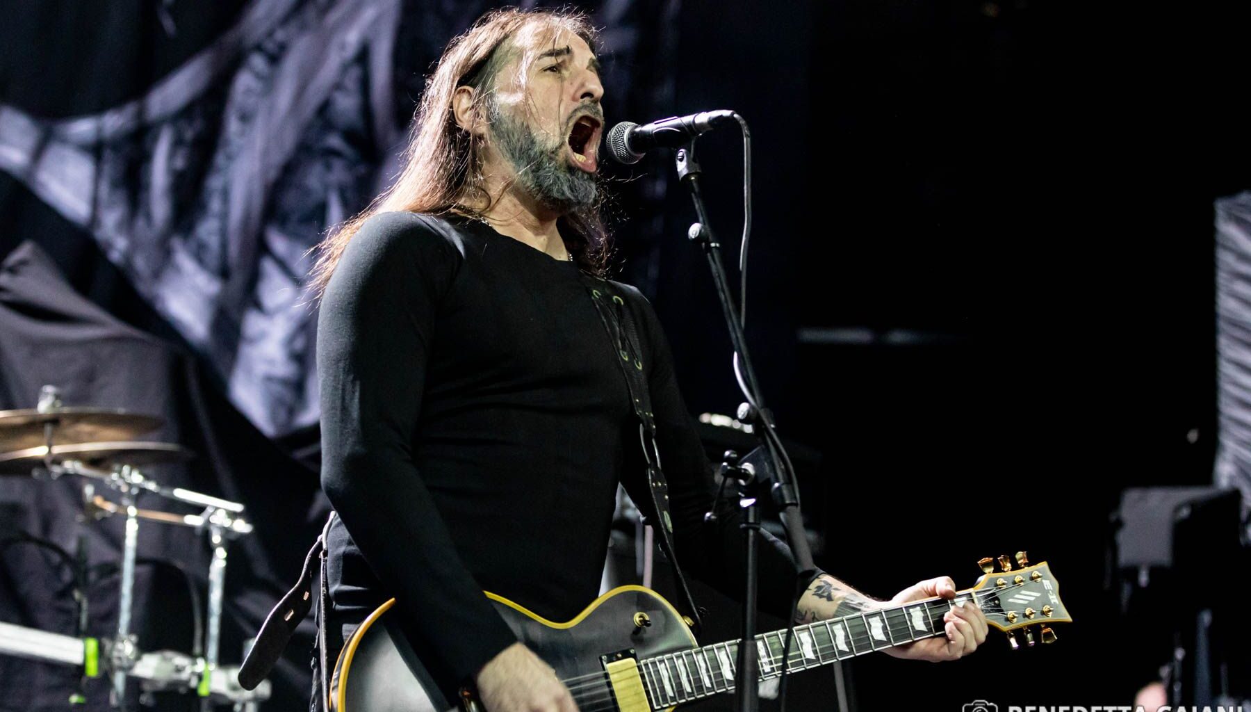 la nuova versione ri-registrata di "Santa Muerte"