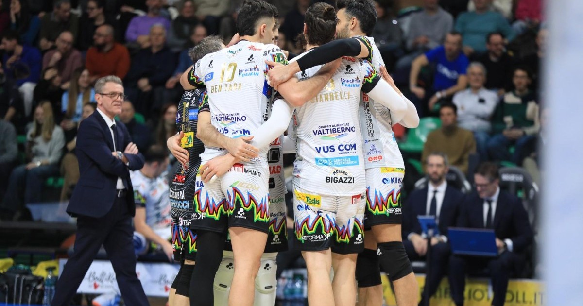 GENNAIO DI FUOCO! COACH LORENZETTI E CAPITAN GIANNELLI:  «CI SI ALLENA ANCHE IN PARTITA»