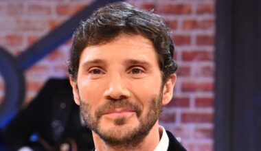 Affari Tuoi, Stefano De Martino imbarazza i concorrenti con una domanda scomoda