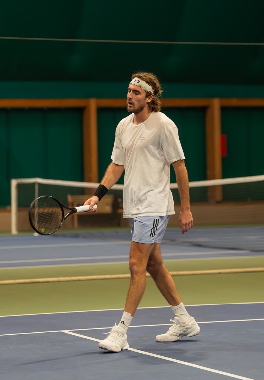 Tsitsipas sorprende e rivela di aver pensato al ritiro nel 2025