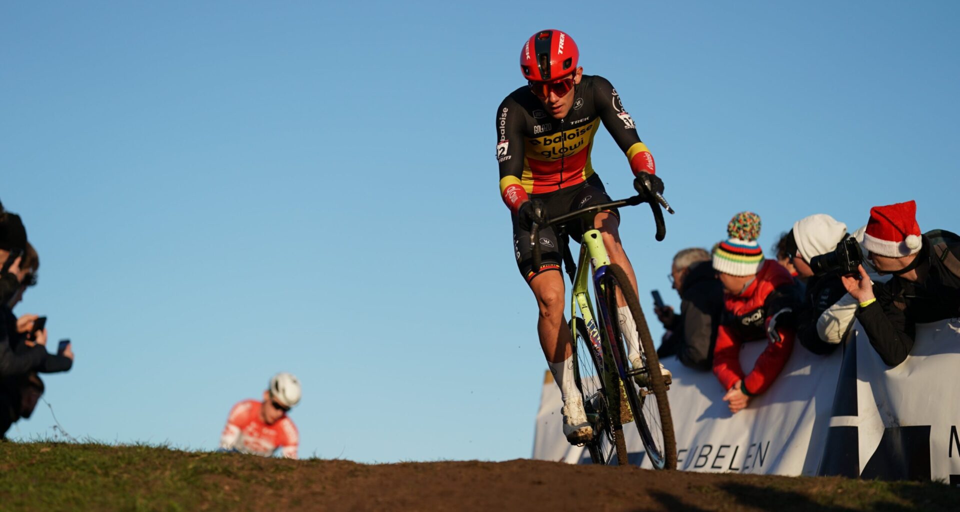 CDM Ciclocross, Thibau Nys non usa mezzi termini per il quarto posto per un errore in volata: "È una m..."