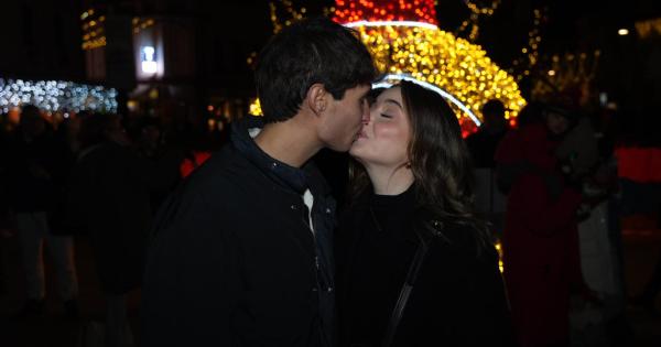 Benvenuto 2026: in piazza il primo brindisi dell'anno - Foto 1 di 19