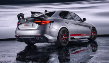 Alfa Romeo presenta Giulia Quadrifoglio Luna Rossa, la nuova (estrema) serie limitata