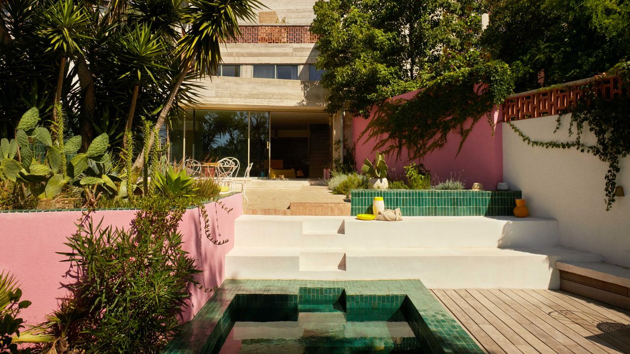 Una casa brutalista a Marsiglia è in vendita a 1,7 milioni di euro.