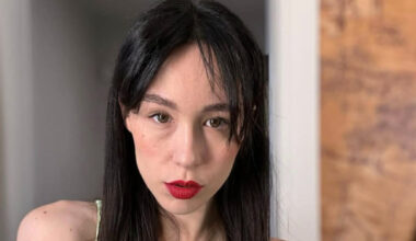 "Non serve il vostro commento del ca**o, tacete. Senza empatia"