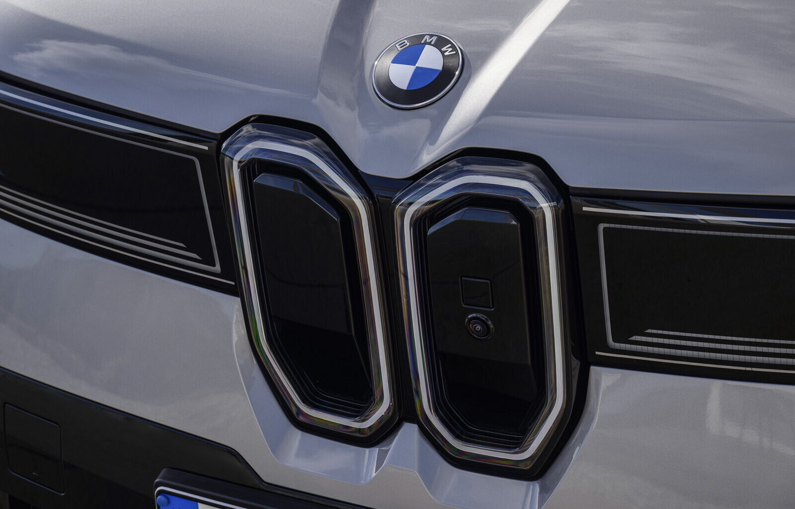 BMW batte Mercedes: è ancora lei la regina delle premium nel 2025