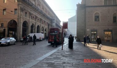 strade chiuse al traffico e bus deviati