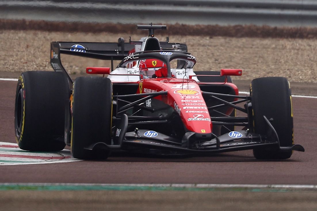 Test Barcellona, Day 2, ore 11: solo Ferrari e Red Bull in pista. Max svetta
