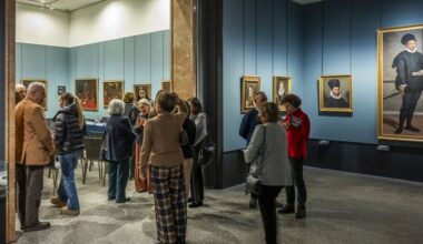 Dai Tarocchi alla Torre dei Caduti by night a Bergamo