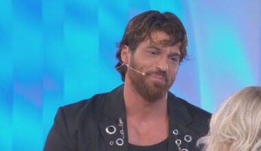 Can Yaman a C’è Posta per Te - C'è posta per te Clip | Witty TV - Witty TV