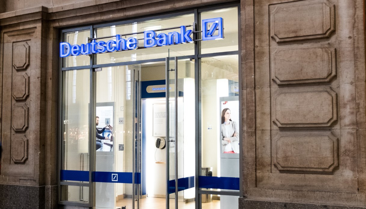 Deutsche Bank assume, quali sono le posizioni aperte e quanto si guadagna