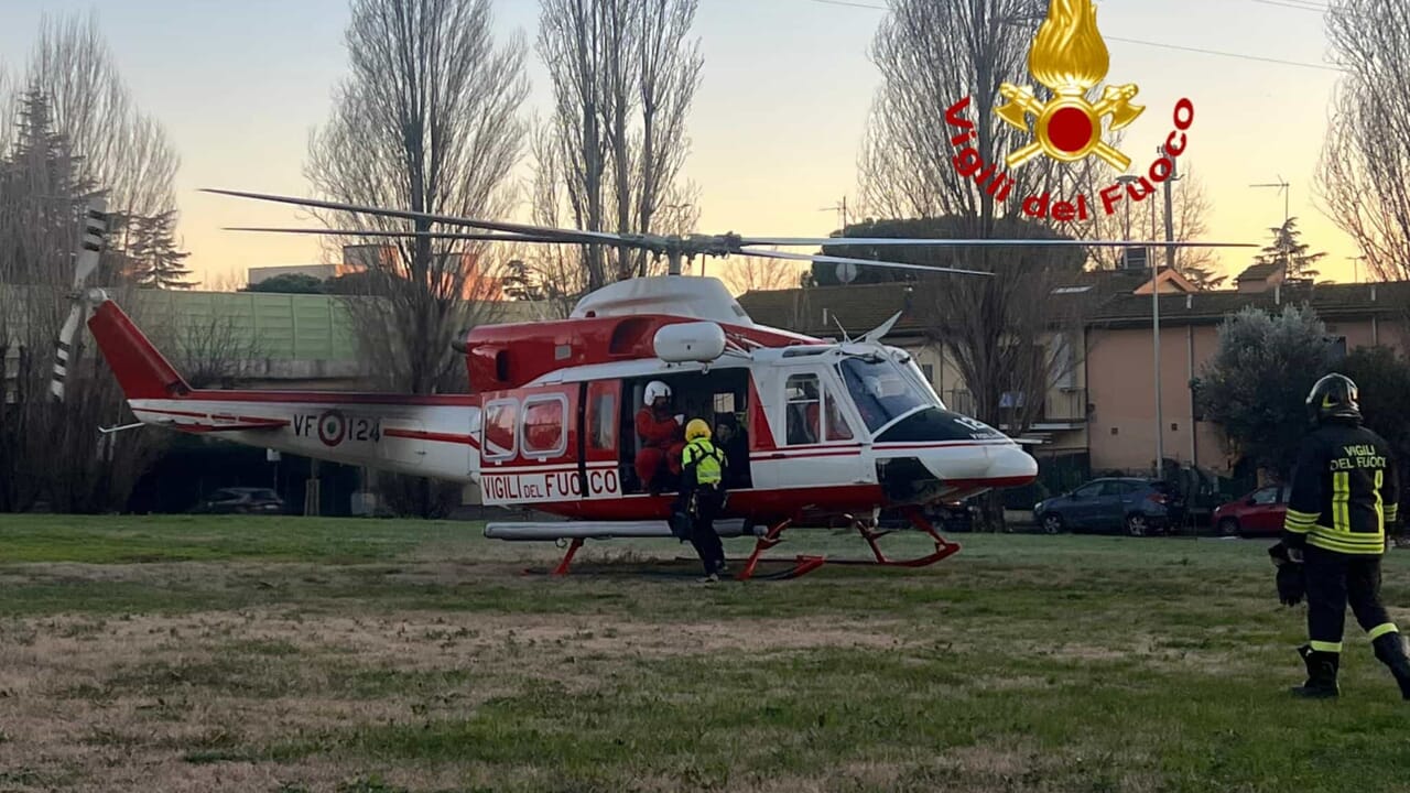 Famiglia salvata nel bosco di Arezzo