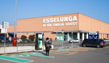 Esselunga assume, 70 posizioni aperte anche per chi è senza esperienza