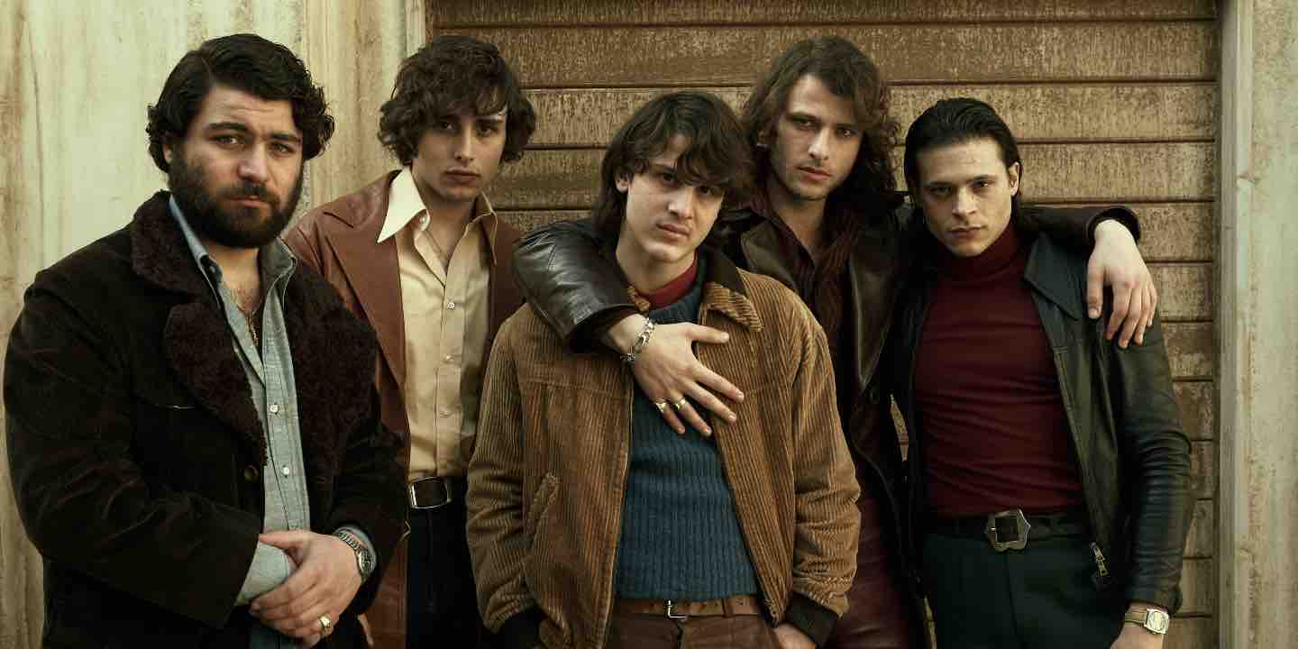 Gomorra - Le origini, la recensione: Pietro Savastano, anche da giovane, è un anti-eroe smarrito