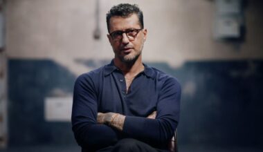 Fabrizio Corona attacca la ex nella serie Netflix: «Mi vergognavo di lei»