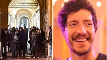 ‘Ambro’, strazio alla camera ardente. Il papà del capotreno: “Più sicurezza? Un po’ tardi per noi”