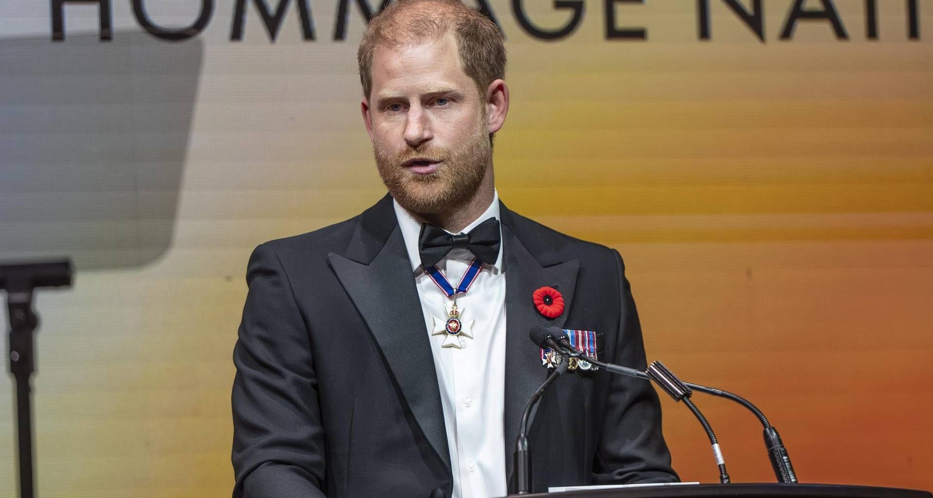 Harry torna a Londra per creare una corte rivale? Rischio 'royal fight'