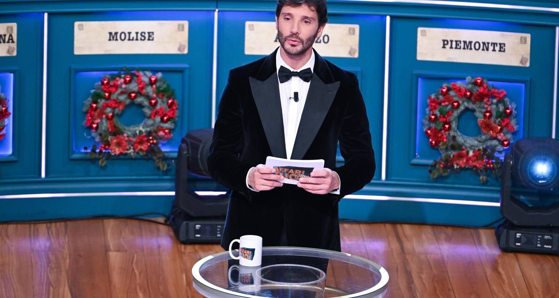 Ascolti tv ieri 6 gennaio, com'è andato lo speciale 'Affari tuoi