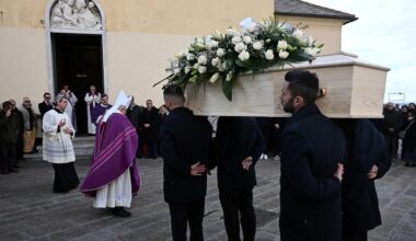 Incendio Svizzera, oggi a Genova i funerali di Emanuele Galeppini: le ultime news in diretta