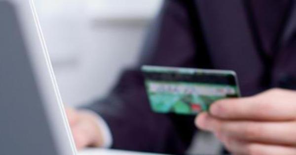 E-commerce: vincono i negozi fisici