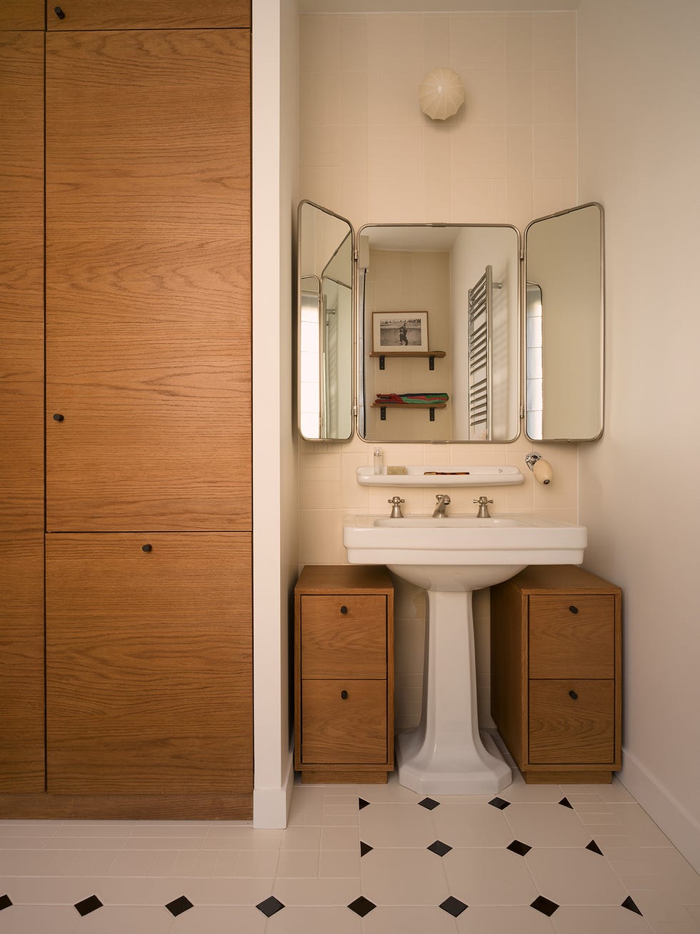 una casa con jardin y estilo japandi de los interioristas hauvette y madani