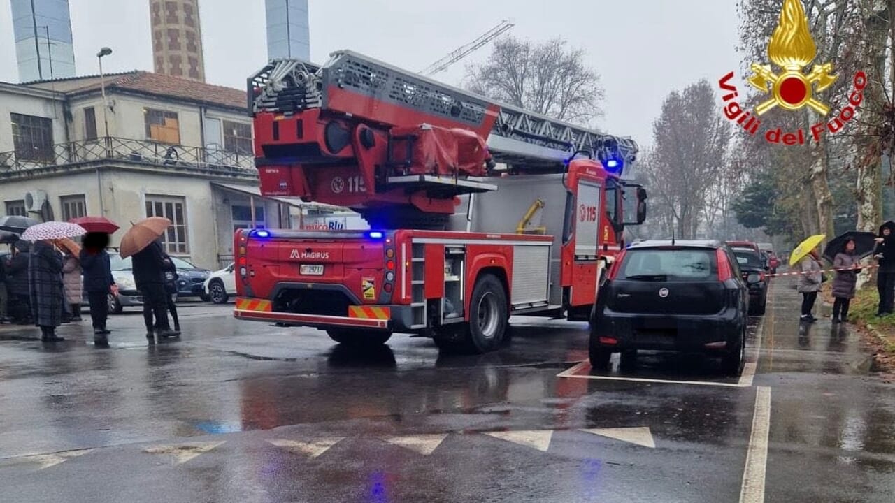 Incendio all'ospedale Sacco di Milano: evacuato un padiglione