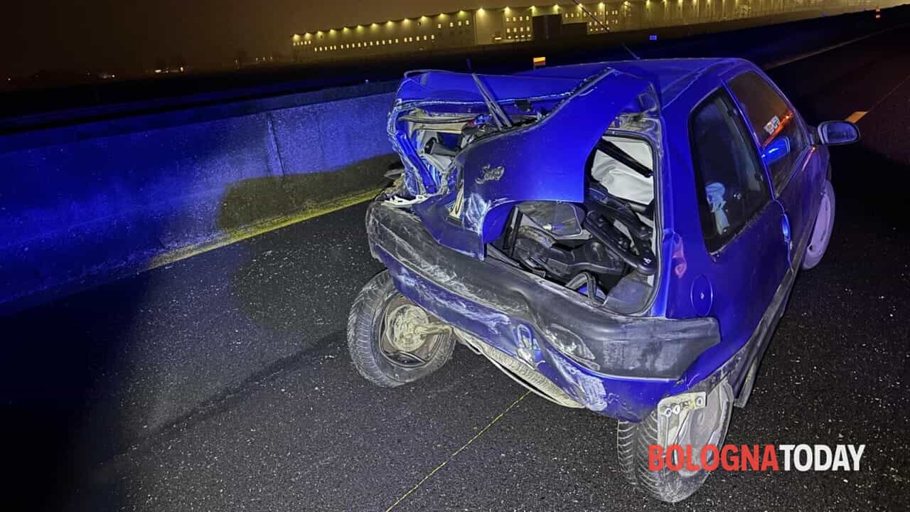 Incidente stradale in A14, bimbo di due mesi in Rianimazione all'ospedale