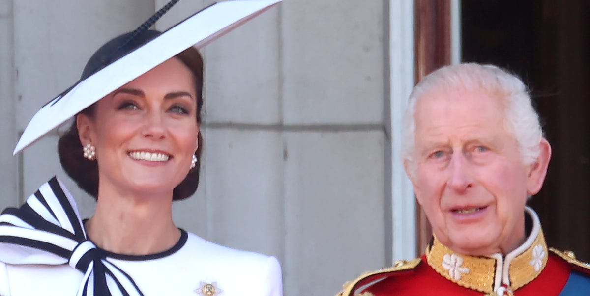 Re Carlo infrange il protocollo reale e concede privilegi a Kate Middleton