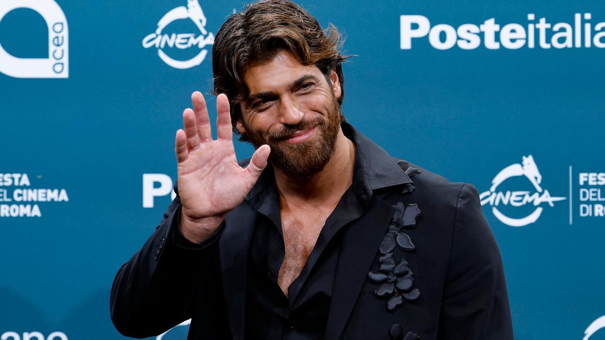 Can Yaman arrestato a Istanbul, ma stasera sarà comunque in tv a C’è posta per te