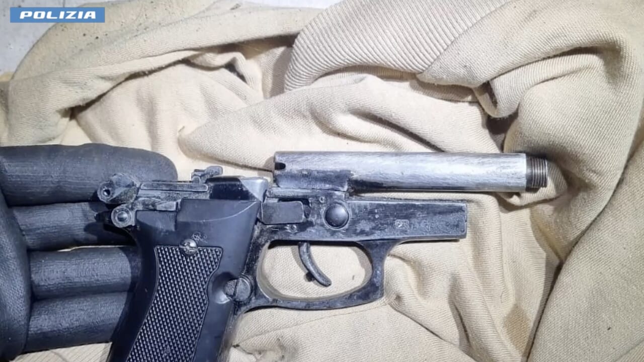 sequestrati oltre mille proiettili in uno scantinato