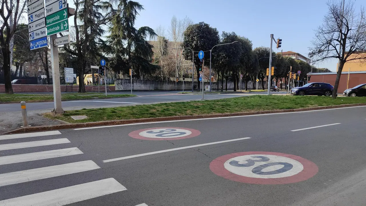 La segnaletica della città 30 in alcune strade cittadine