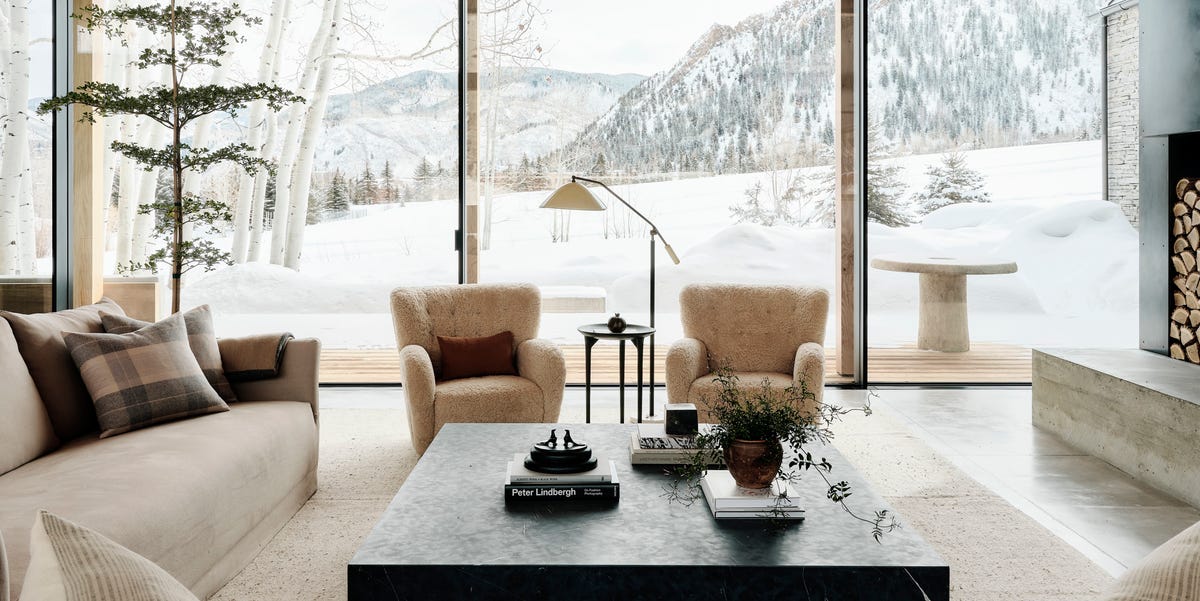 Un rifugio contemporaneo tra prato e montagne