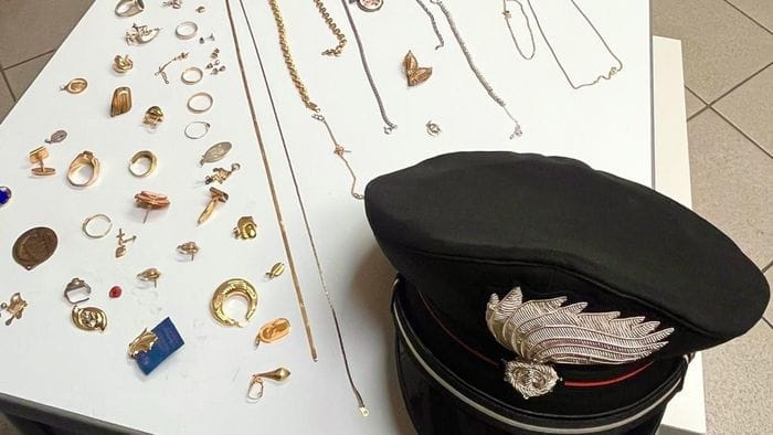 un arresto, complice in fuga