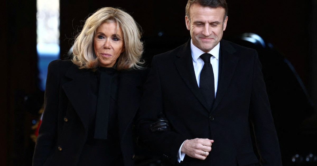 Brigitte Macron vittima di cyberbullismo: dieci persone condannate a Parigi - Il Fatto Quotidiano
